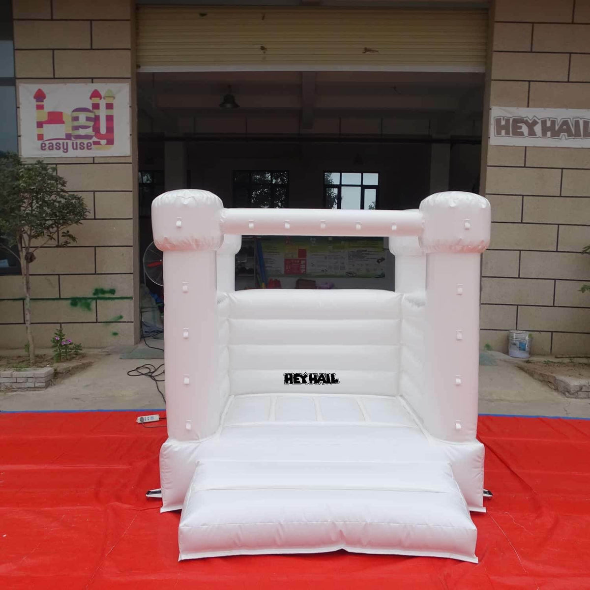 6 × 6 ft White Bounce House