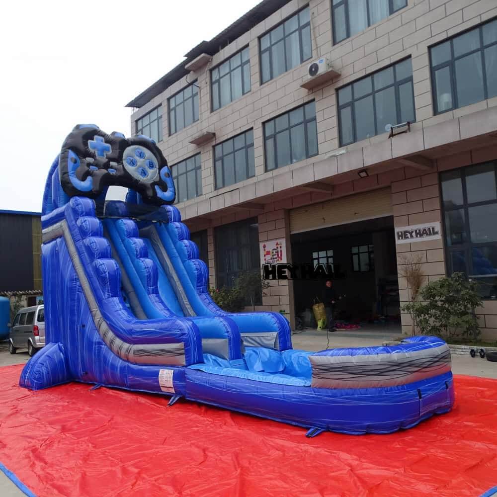 Blue commercial single lane water slide with splash pool at HEYHAIL factory